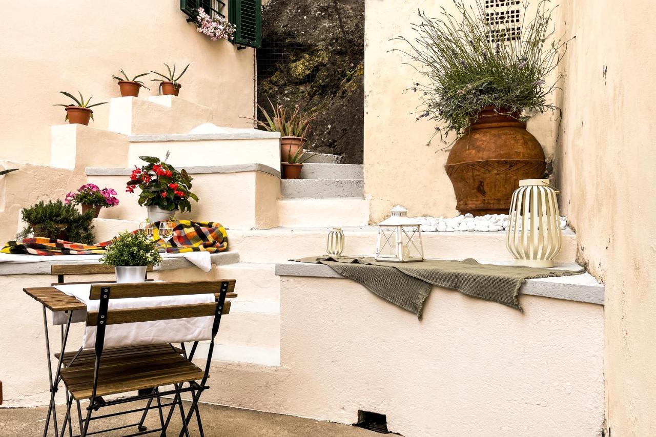 Villa Casa Storica Con Terrazzo Castellina Marittima Exterior foto